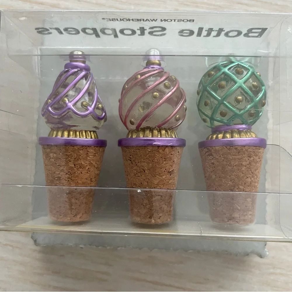 Set of 3 Glass bottle stoppers